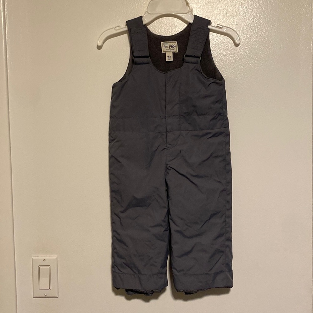 Children’s Place snow bibs size 18 to 24